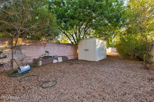 4856 E Cheryl Dr, Paradise Valley, AZ 85253 - fenced backyard featuring a storage unit