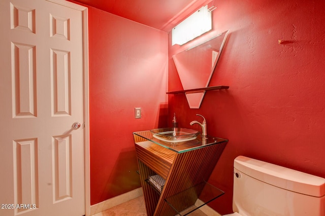 4856 E Cheryl Dr, Paradise Valley, AZ 85253 - half bath featuring toilet and vanity