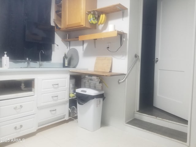 1226 N Mckinley Ave, Ajo, AZ 85321 - bathroom with a sink