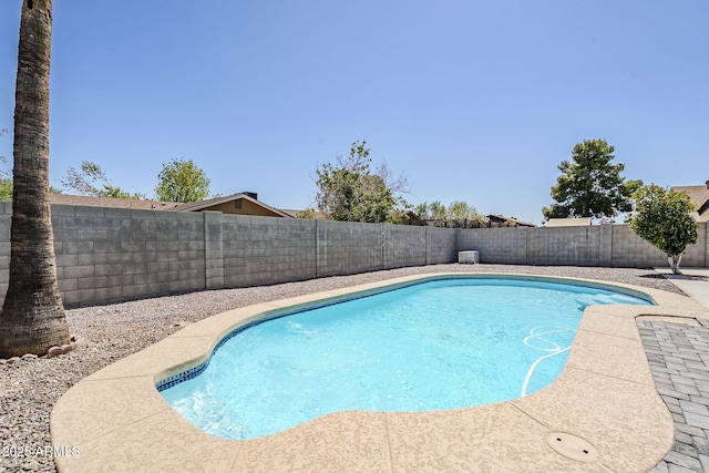 2337 E Contessa St, Mesa, AZ 85213 - view of swimming pool featuring a fenced backyard