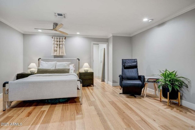 1831 E Rovey Ave, Phoenix, AZ 85016 - bedroom featuring light wood-type flooring, recessed lighting, baseboards, ornamental molding, and ceiling fan