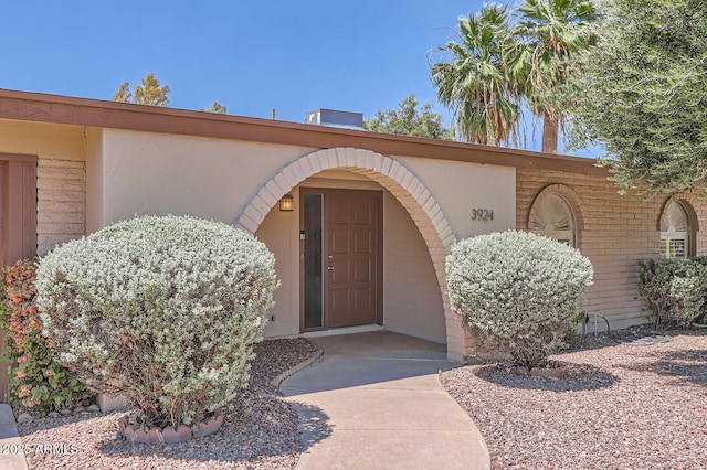 3924 E Cortez St, Phoenix, AZ 85028 - doorway to property with brick siding