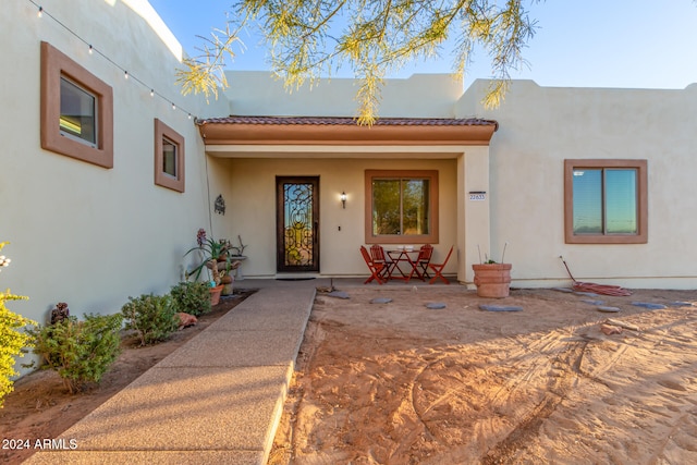 exterior space featuring a porch