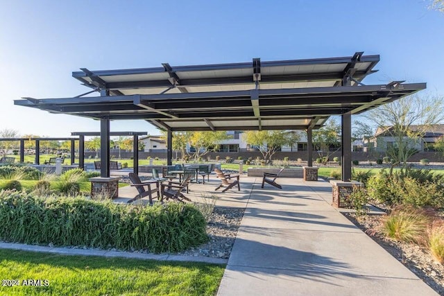 9815 S 11th St, Phoenix, AZ 85042 - surrounding community