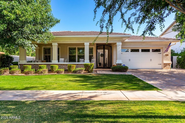 2879 E Austin Dr, Gilbert, AZ 85296 - single story home featuring a garage, decorative driveway, stucco siding, and a front lawn