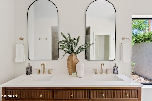 14401 N 60th Pl, Scottsdale, AZ 85254 - bathroom with double vanity