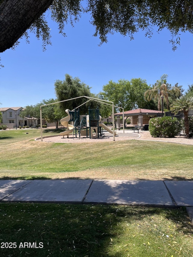 1968 E Emily Ln, Gilbert, AZ 85295 - surrounding community featuring playground community and a yard