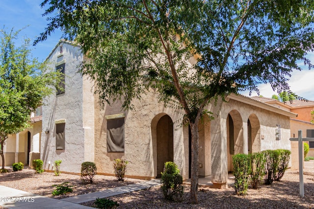 view of front of house