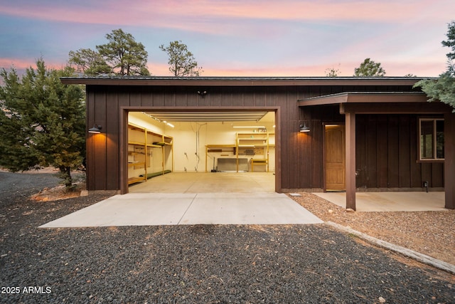 2702 Majestic Elk Rd, Overgaard, AZ 85933 - exterior space with gravel driveway