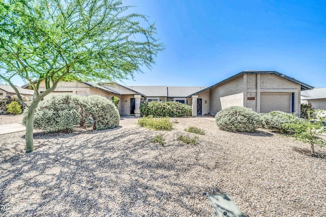 3201 W Mohawk Ln, Phoenix, AZ 85027 - ranch-style home featuring a garage and stucco siding