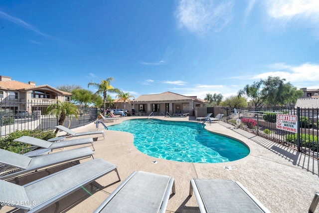 14000 N 94th St Unit 1008, Scottsdale, AZ 85260 - pool with a patio area and fence