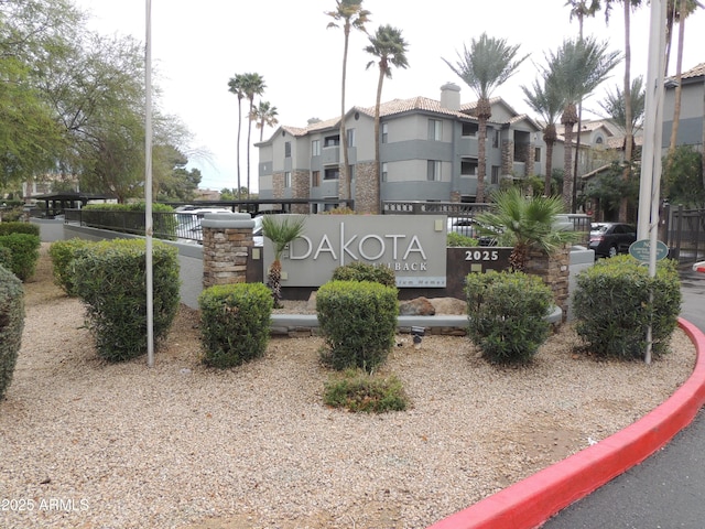 2025 E Campbell Ave Unit 120, Phoenix, AZ 85016 - community sign featuring a residential view