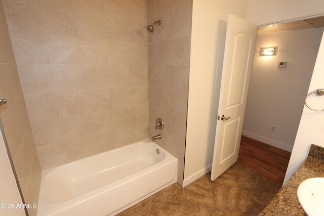 2025 E Campbell Ave Unit 120, Phoenix, AZ 85016 - full bath featuring shower / tub combination and vanity