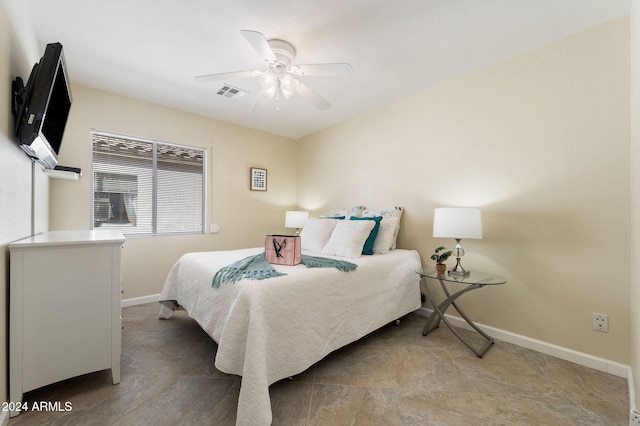 bedroom featuring ceiling fan