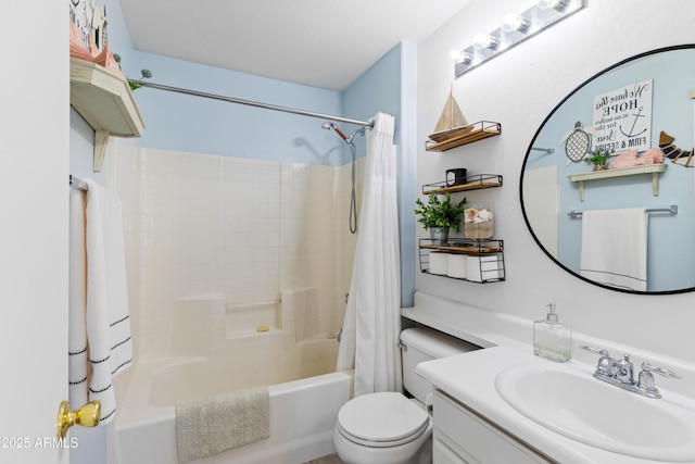 full bathroom featuring shower / bath combo with shower curtain, toilet, and vanity