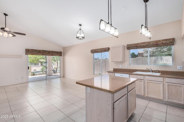 786 S Catalina St, Gilbert, AZ 85233 - kitchen featuring vaulted ceiling, open floor plan, light tile patterned floors, a kitchen island, and dishwasher