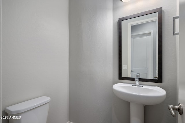 2644 S Dock St, Gilbert, AZ 85295 - half bath featuring toilet