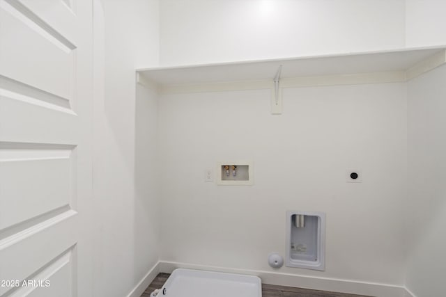 laundry room featuring gas dryer hookup, washer hookup, laundry area, electric dryer hookup, and baseboards