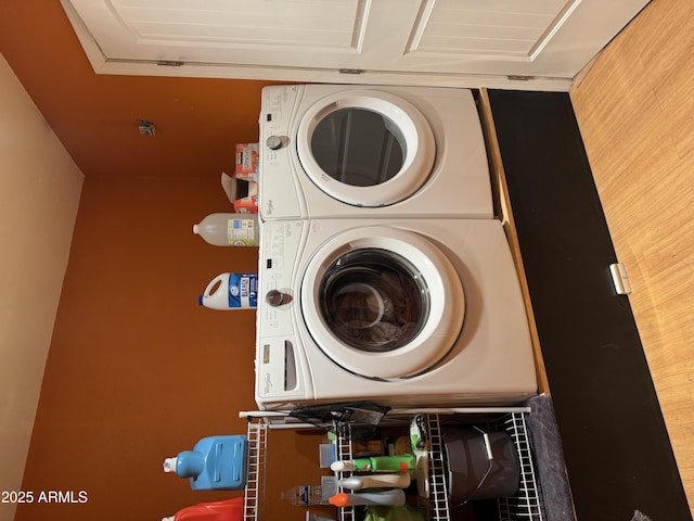 12512 N 85th Ave, Peoria, AZ 85381 - laundry room featuring stacked washing machine and dryer