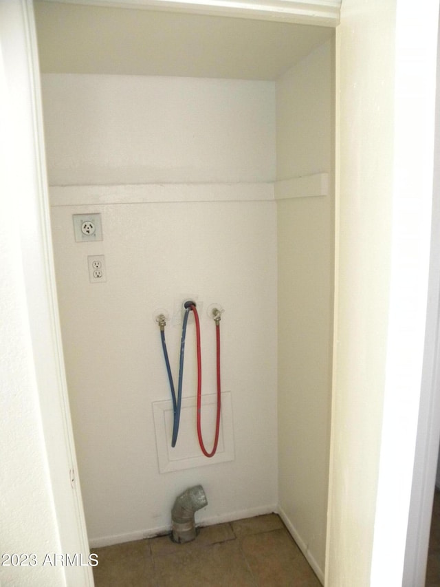 laundry room with tile patterned flooring, electric dryer hookup, and washer hookup