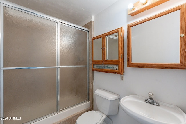 3115 N 55th Ave, Phoenix, AZ 85031 - bathroom with a sink and toilet