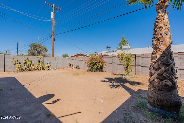 3115 N 55th Ave, Phoenix, AZ 85031 - view of fenced backyard