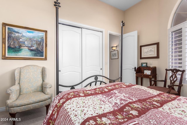 bedroom featuring a closet