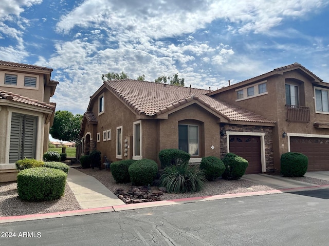 view of front of house featuring a garage