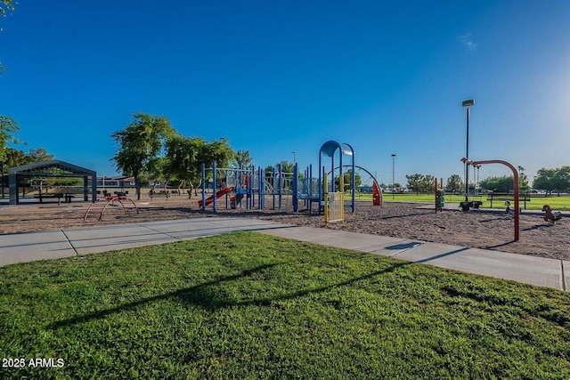 4049 E Arbor Ave, Mesa, AZ 85206 - community playground with a lawn