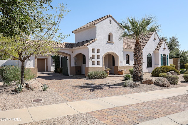 view of mediterranean / spanish-style home