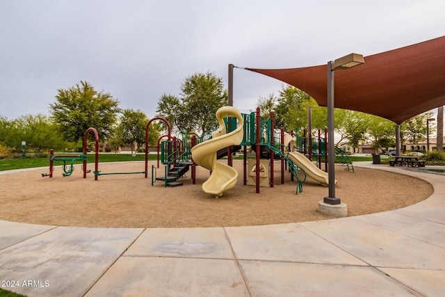 12832 W Pinnacle Vista Dr, Peoria, AZ 85383 - view of community play area