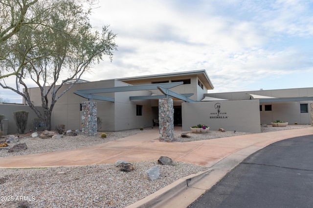 9747 S 182nd Dr, Goodyear, AZ 85338 - view of front of house with driveway and stucco siding