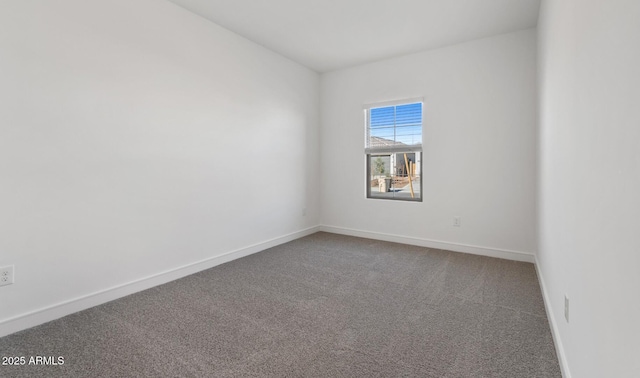 view of carpeted spare room