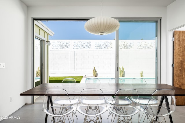 7646 E Catalina Dr, Scottsdale, AZ 85251 - view of sunroom