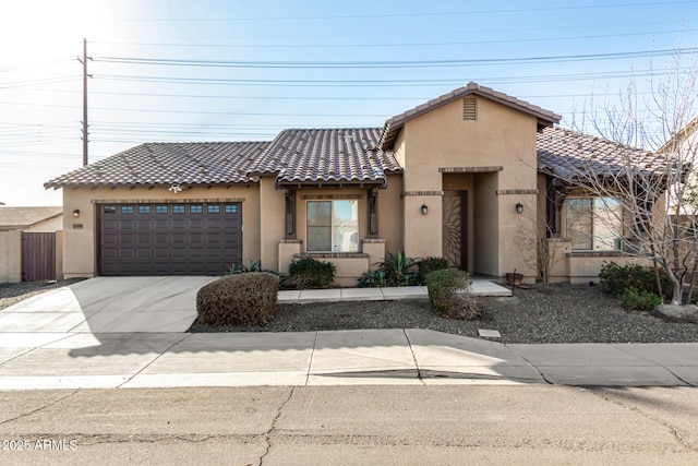 view of front facade with a garage