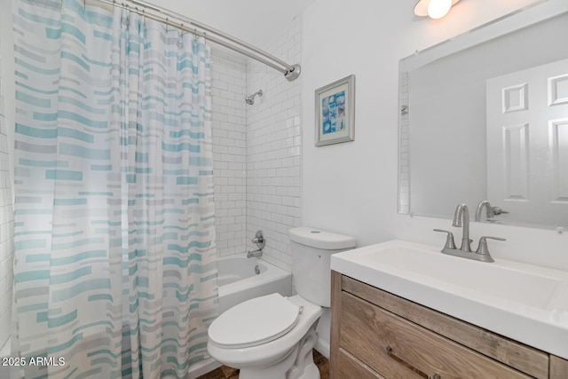 715 W Cinnabar Ave, Phoenix, AZ 85021 - full bath featuring shower / bath combination with curtain, vanity, and toilet