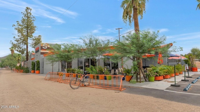 715 W Cinnabar Ave, Phoenix, AZ 85021 - view of front of property with stucco siding