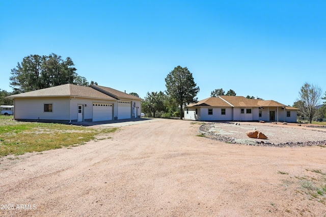 889 E Dealers Choice Ln, Payson, AZ 85541 - view of front of property featuring driveway and a garage
