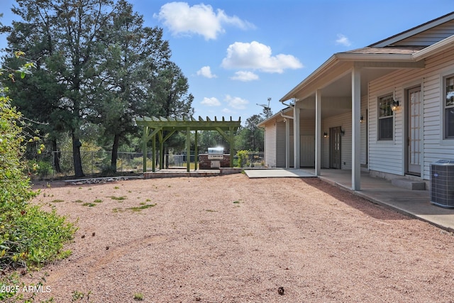 889 E Dealers Choice Ln, Payson, AZ 85541 - view of yard featuring fence, a pergola, cooling unit, and a patio area
