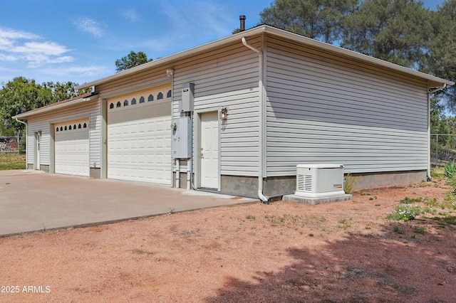 889 E Dealers Choice Ln, Payson, AZ 85541 - view of side of property featuring driveway
