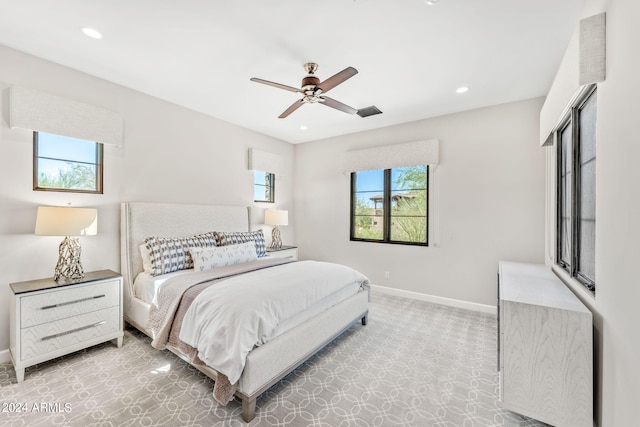 bedroom with ceiling fan