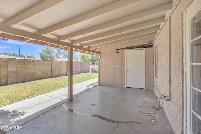 101 W 8th Pl, Mesa, AZ 85201 - view of patio with fence