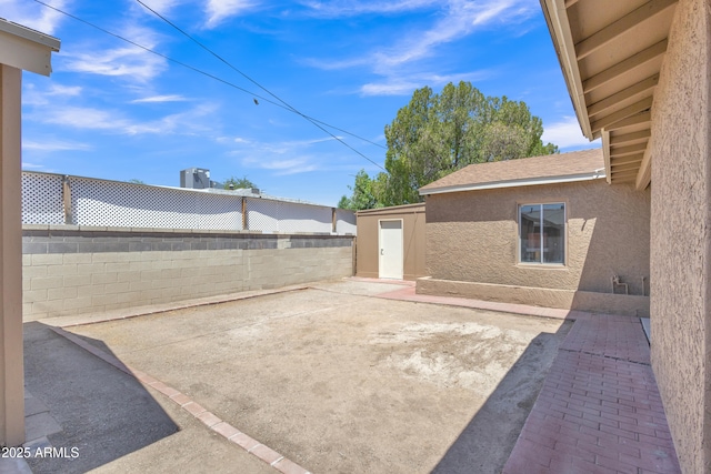 101 W 8th Pl, Mesa, AZ 85201 - view of patio / terrace with a fenced backyard