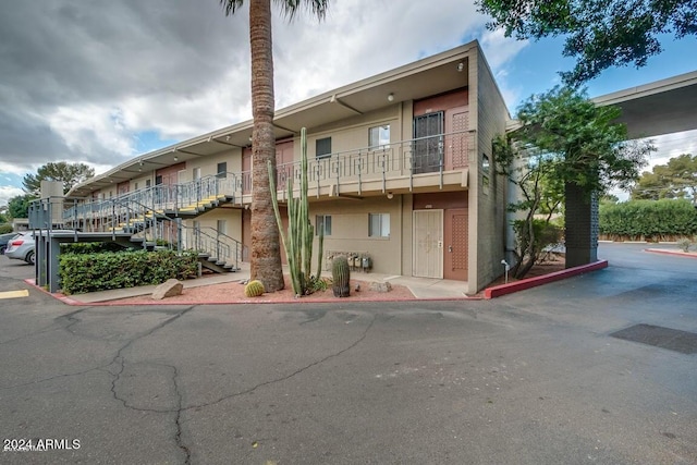 6125 E Indian School Rd Unit 100, Scottsdale AZ, 85251, 1 bedrooms, 1 bath townhouse for sale