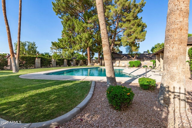 27 W Concorda Dr Unit 104, Tempe, AZ 85282 - view of pool with a patio area