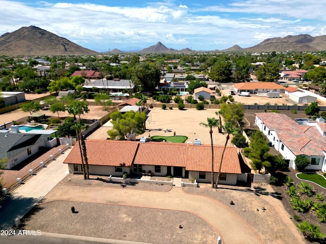 bird's eye view featuring a mountain view