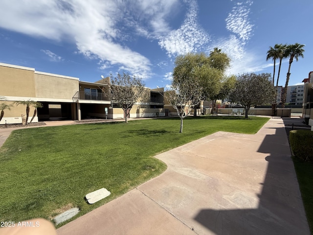 4615 N 22nd St Unit 113, Phoenix, AZ 85016 - surrounding community with a yard