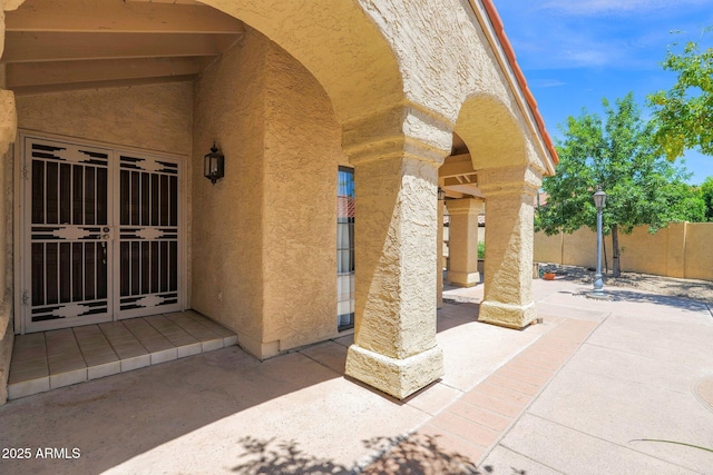9797 N 100th Pl, Scottsdale, AZ 85258 - view of patio / terrace