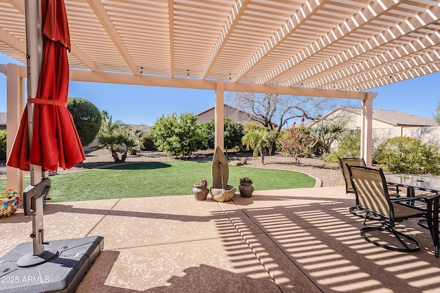 view of patio featuring a pergola