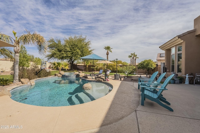 4915 N Greentree Dr, Litchfield Park, AZ 85340 - view of swimming pool with an in ground hot tub and a patio area